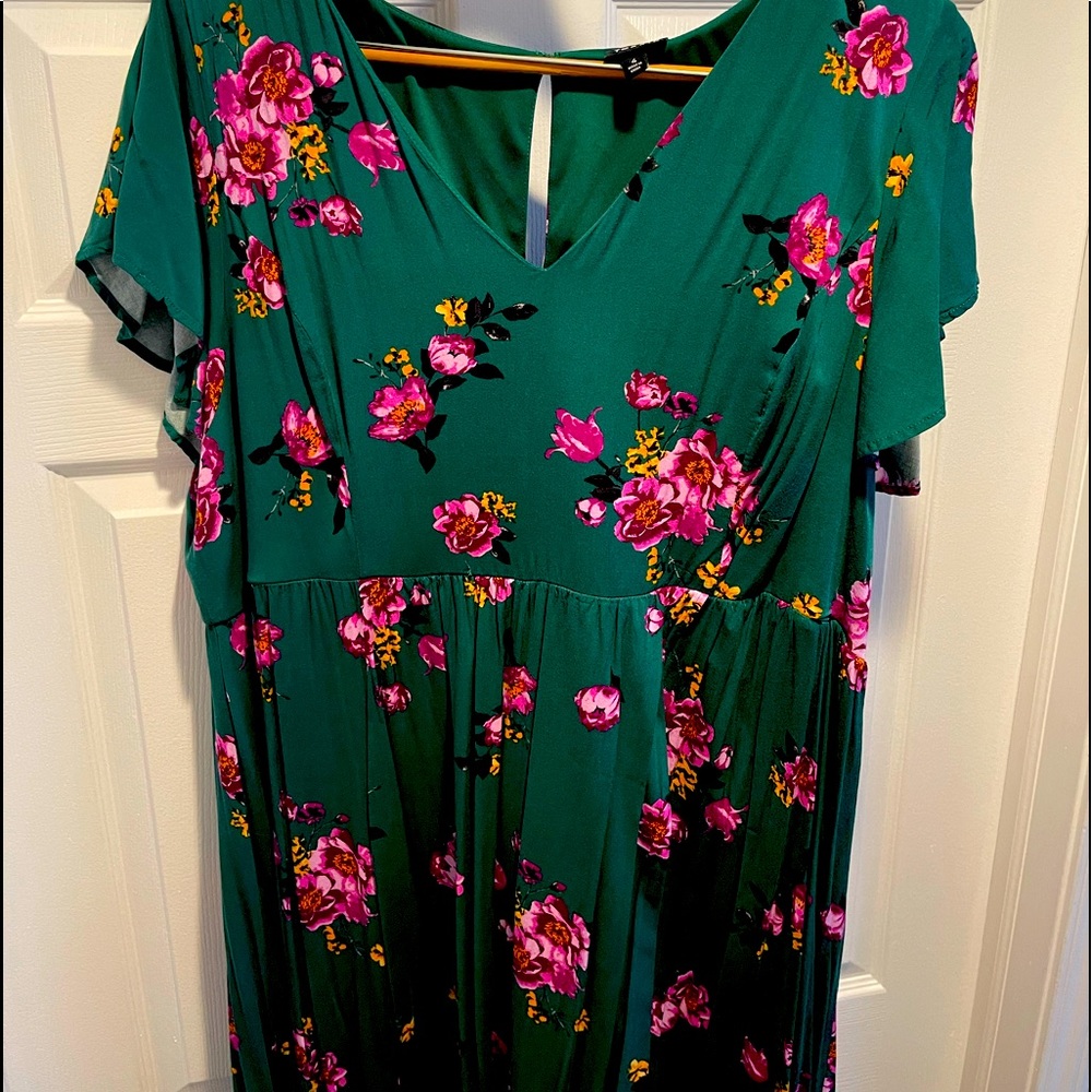 Torrid Size 4 Floral Dress